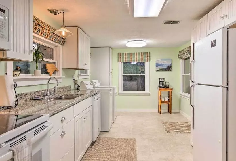 Mtn Views + Fire Pit: Serene Chimney Rock Abode