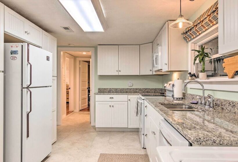 Mtn Views + Fire Pit: Serene Chimney Rock Abode