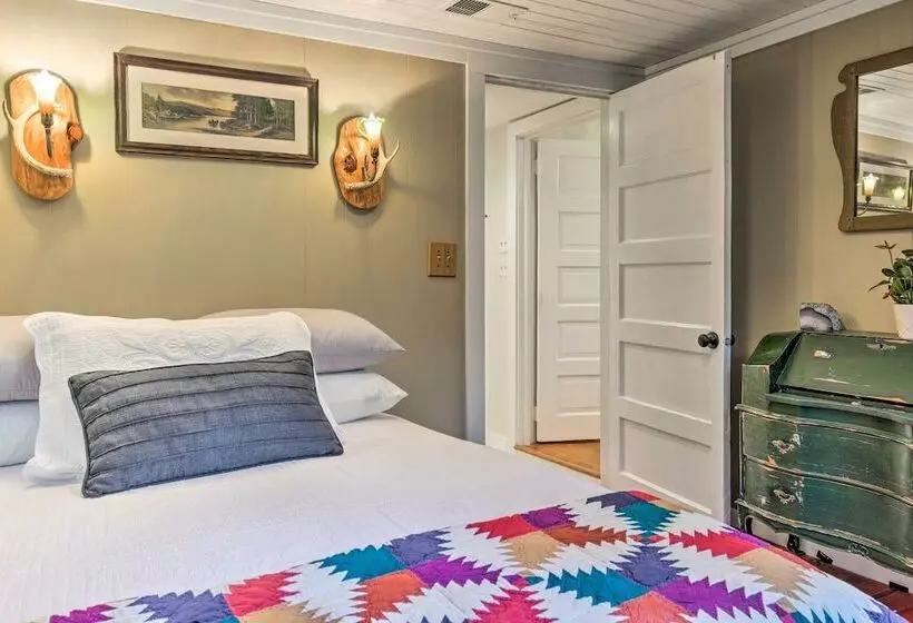 Mtn Views + Fire Pit: Serene Chimney Rock Abode