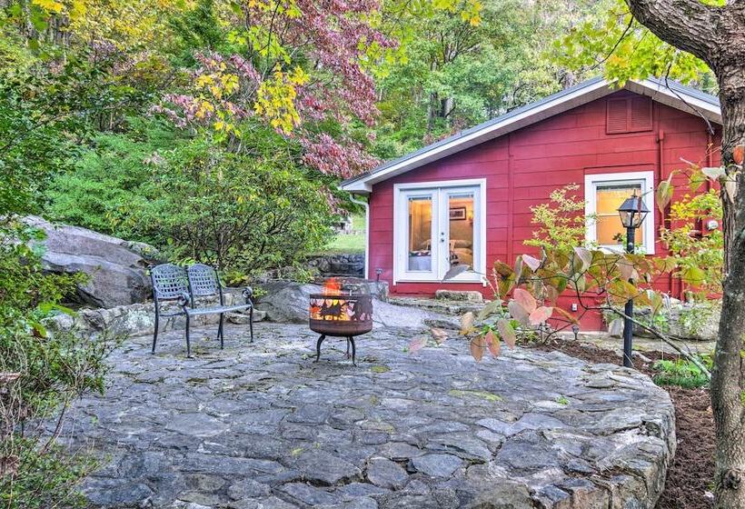 Mtn Views + Fire Pit: Serene Chimney Rock Abode