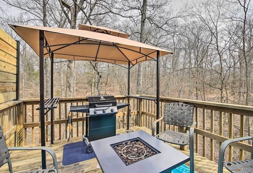 Quiet Morristown Hideaway W/ Deck & Fire Pit!
