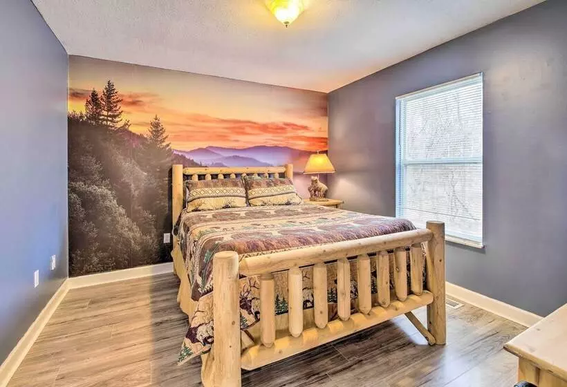 Quiet Morristown Hideaway W/ Deck & Fire Pit!
