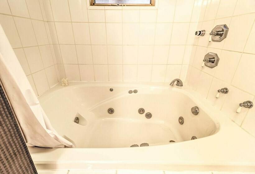 Quiet Trego Resort Cabin W/lake, Pavilion & Trails