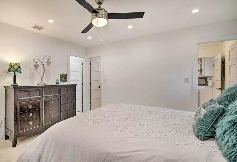 Renovated Griffith Family Home In Chicagoland Area