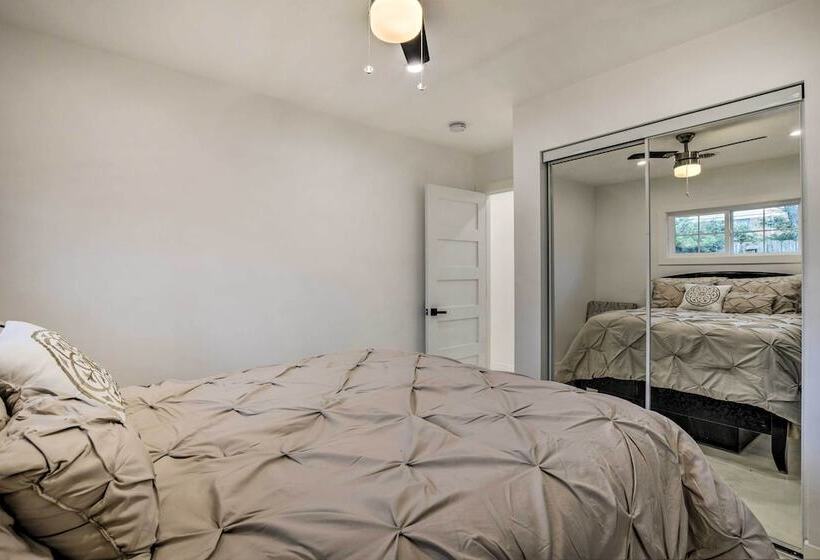 Renovated Griffith Family Home In Chicagoland Area