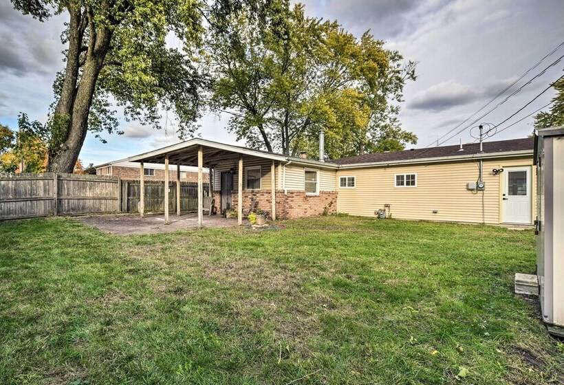 Renovated Griffith Family Home In Chicagoland Area