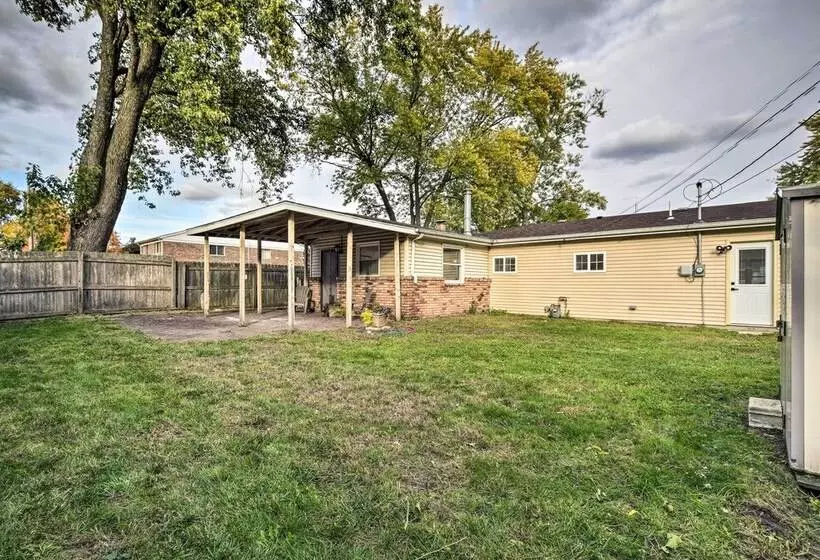 Renovated Griffith Family Home In Chicagoland Area