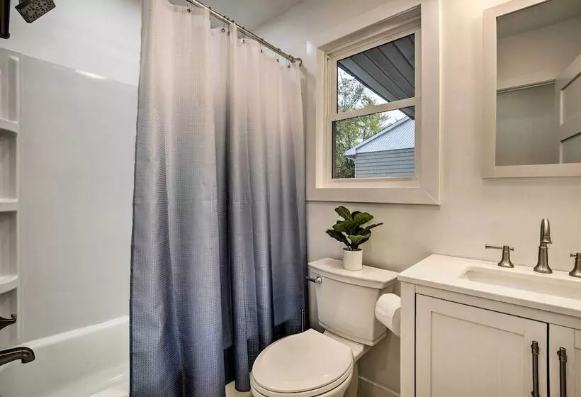 Renovated Griffith Family Home In Chicagoland Area