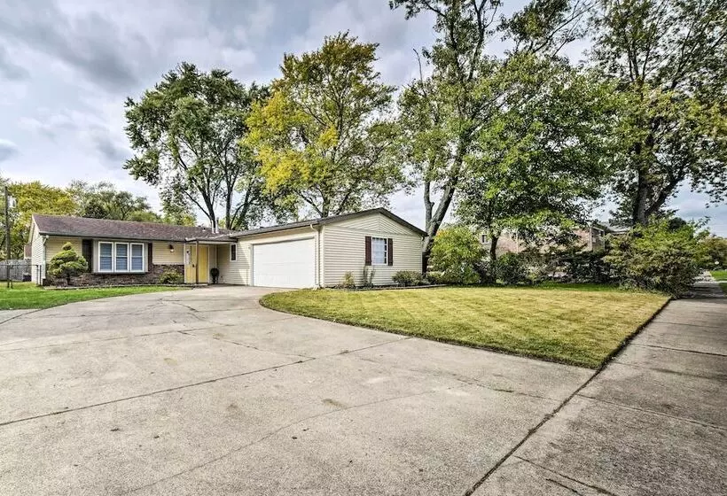 Renovated Griffith Family Home In Chicagoland Area