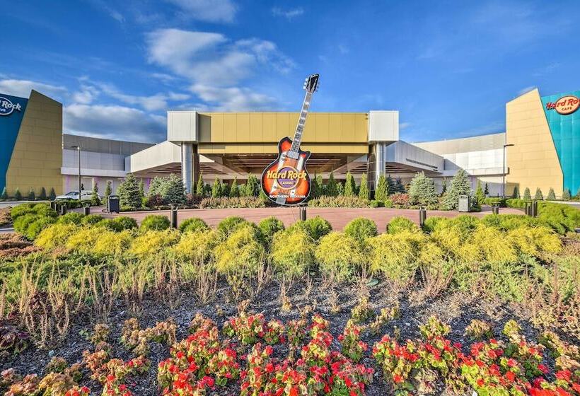 Renovated Griffith Family Home In Chicagoland Area