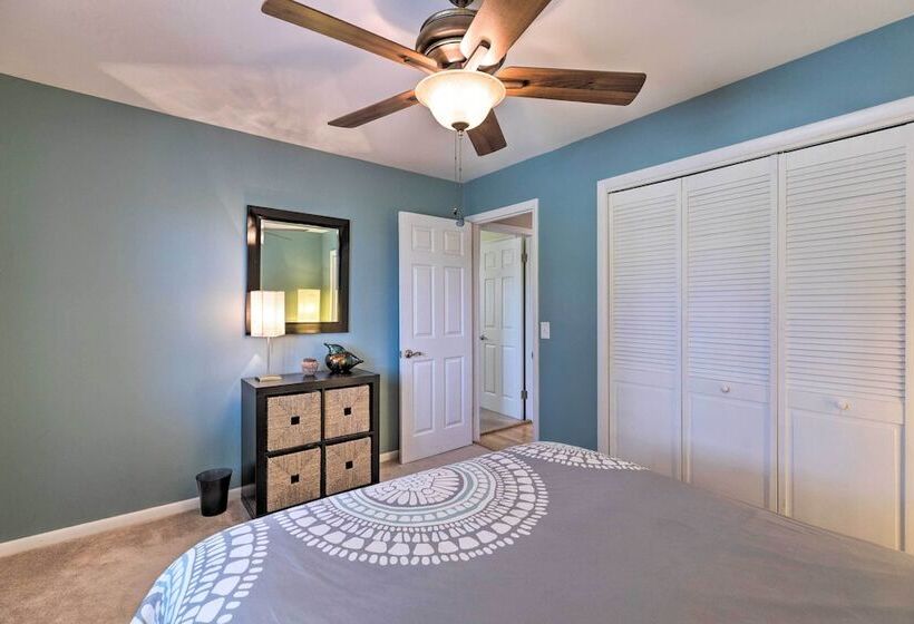 River S Edge Retreat With Kayaks & River Access!