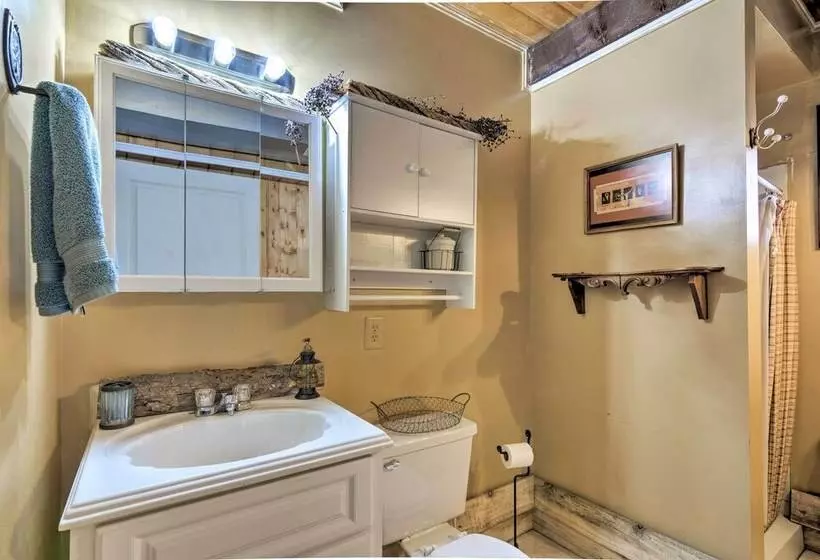 Rustic Cabin 20 Mins To Capitol Reef Nat L Park!