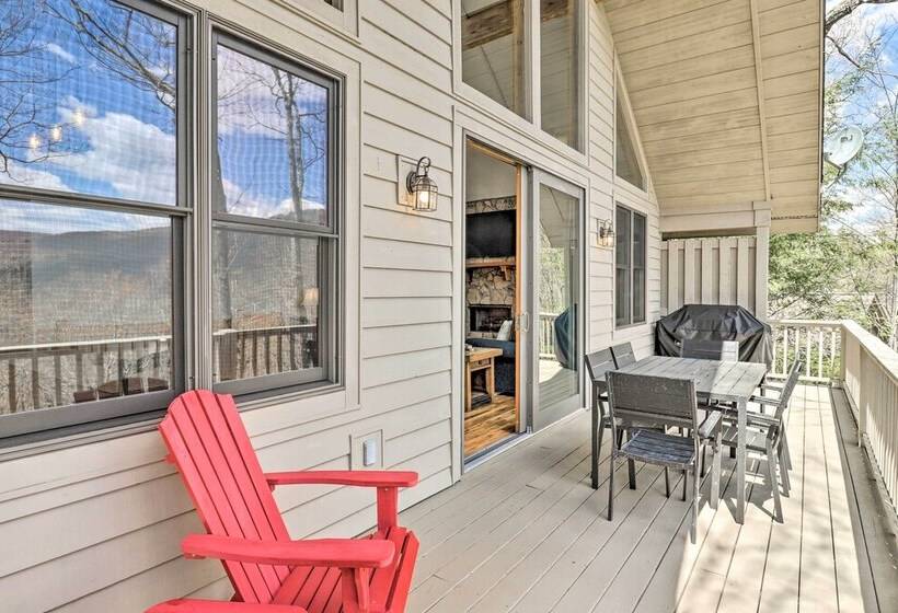 Sapphire Retreat W/ 2 Decks, Views & Resort Access