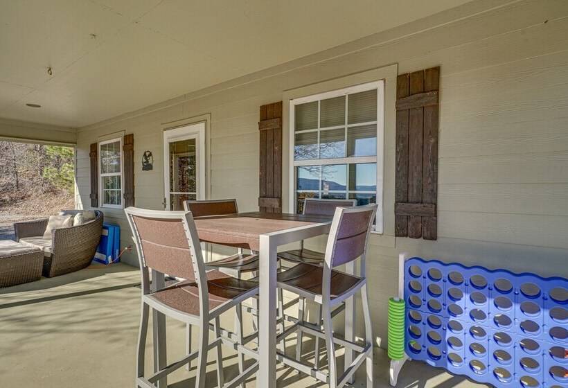 Secluded Tuskahoma Retreat W/ Deck & Views!