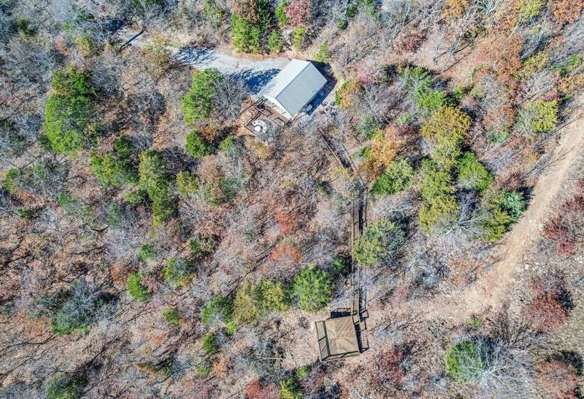 Secluded Tuskahoma Retreat W/ Deck & Views!