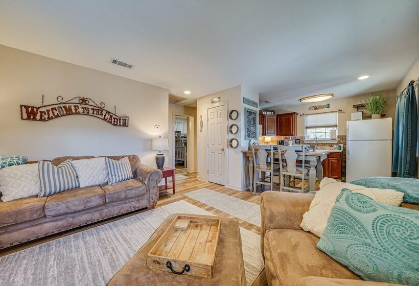 Secluded Tuskahoma Retreat W/ Deck & Views!