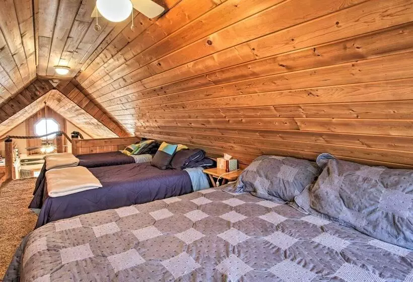 Serenity At Scenic Bay: Floating Cottage W/ Views!