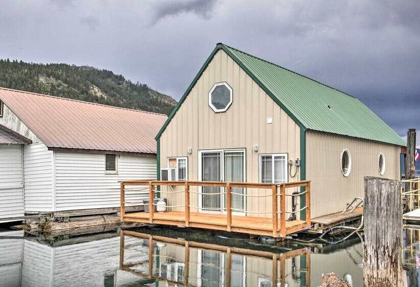 Serenity At Scenic Bay: Floating Cottage W/ Views!