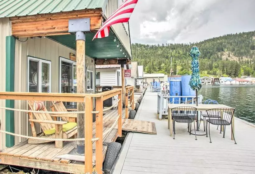 Serenity At Scenic Bay: Floating Cottage W/ Views!