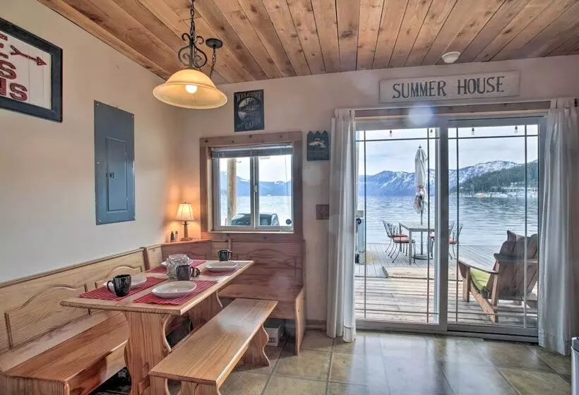 Serenity At Scenic Bay: Floating Cottage W/ Views!