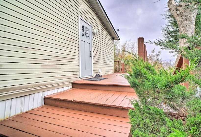 Sevierville Home: Lookout Deck, 10 Mi To Dollywood