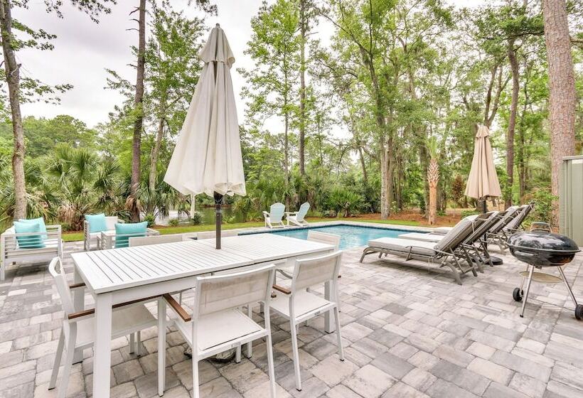 Golf, Dine & Swim: Sleek Palmetto Dunes Home!
