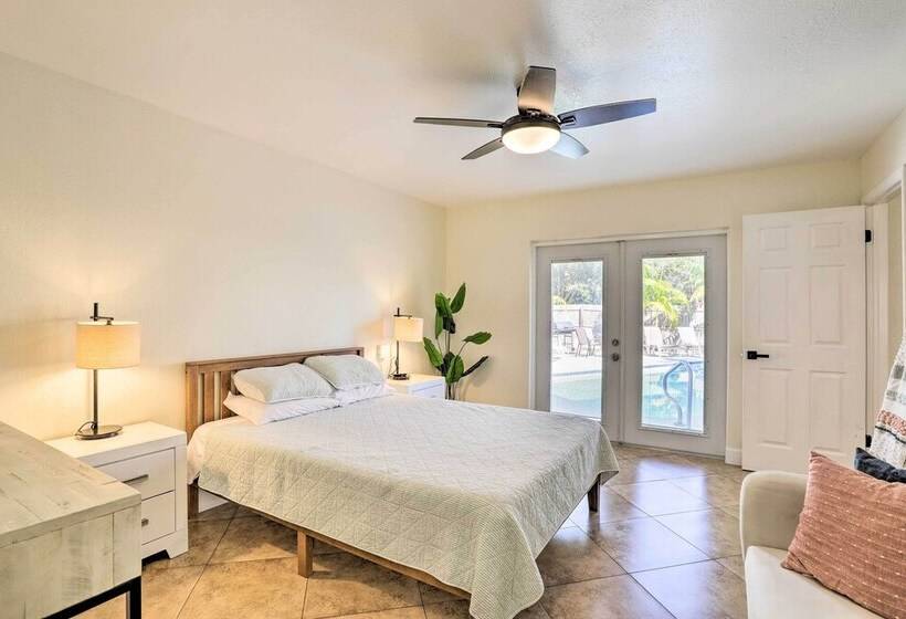 Spacious Largo Retreat: Private Pool & Yard!