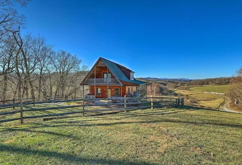 Decks & Panoramic Views: Rustic Sparta Cabin