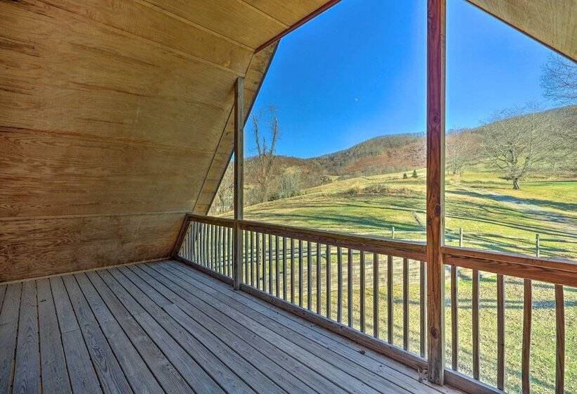 Decks & Panoramic Views: Rustic Sparta Cabin