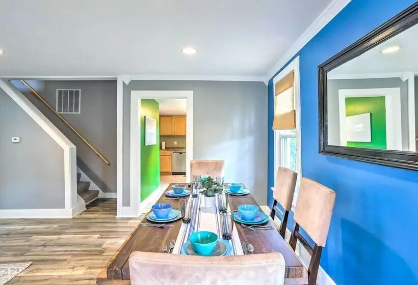 Sweetwater Hideaway    Blocks To Lake Erie!