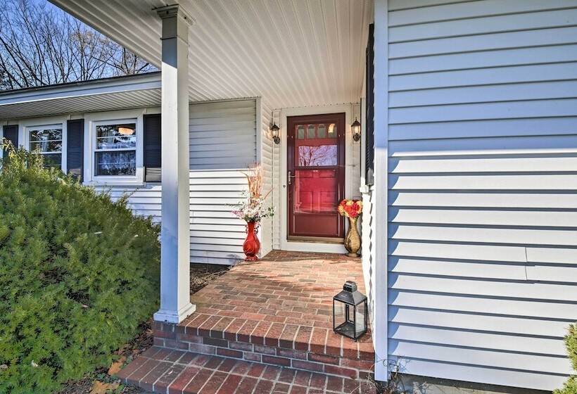 Peaceful Maine Home W/ Patio: Ocean Inlet Getaway!