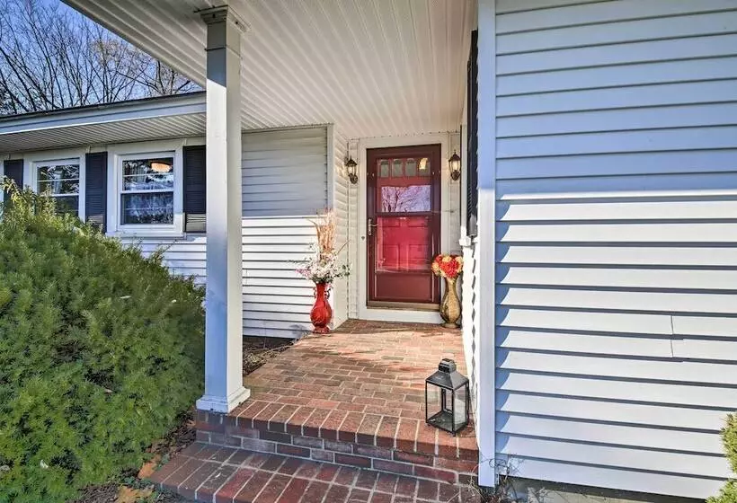 Peaceful Maine Home W/ Patio: Ocean Inlet Getaway!