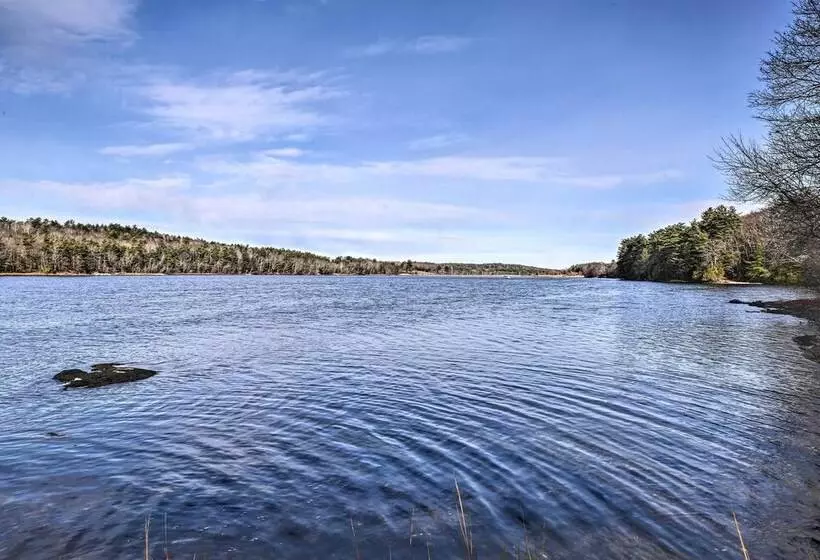 Peaceful Maine Home W/ Patio: Ocean Inlet Getaway!