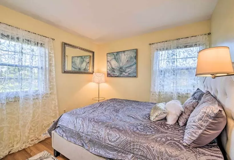 Peaceful Maine Home W/ Patio: Ocean Inlet Getaway!