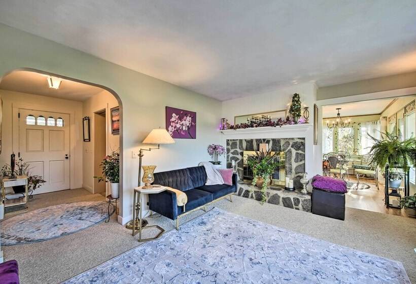 Peaceful Maine Home W/ Patio: Ocean Inlet Getaway!