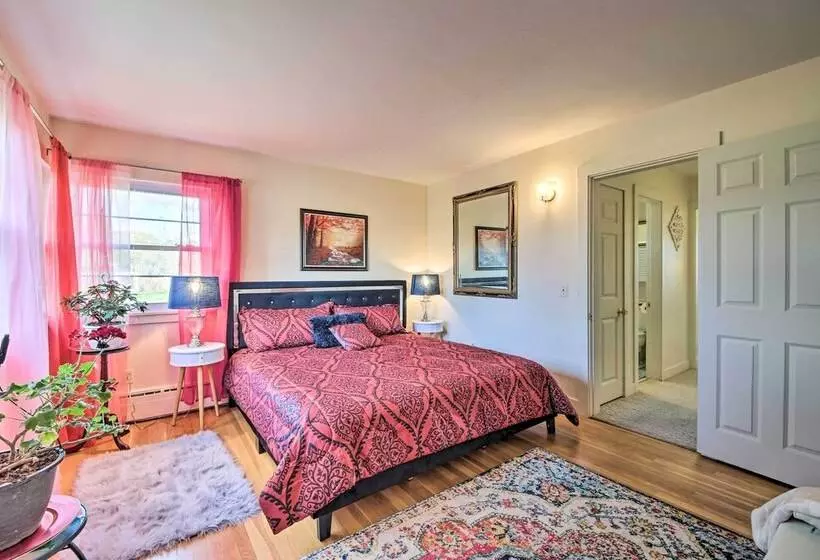 Peaceful Maine Home W/ Patio: Ocean Inlet Getaway!