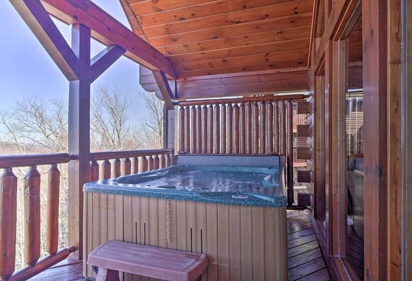 Upscale Sevierville Retreat W/ Deck & Hot Tub!