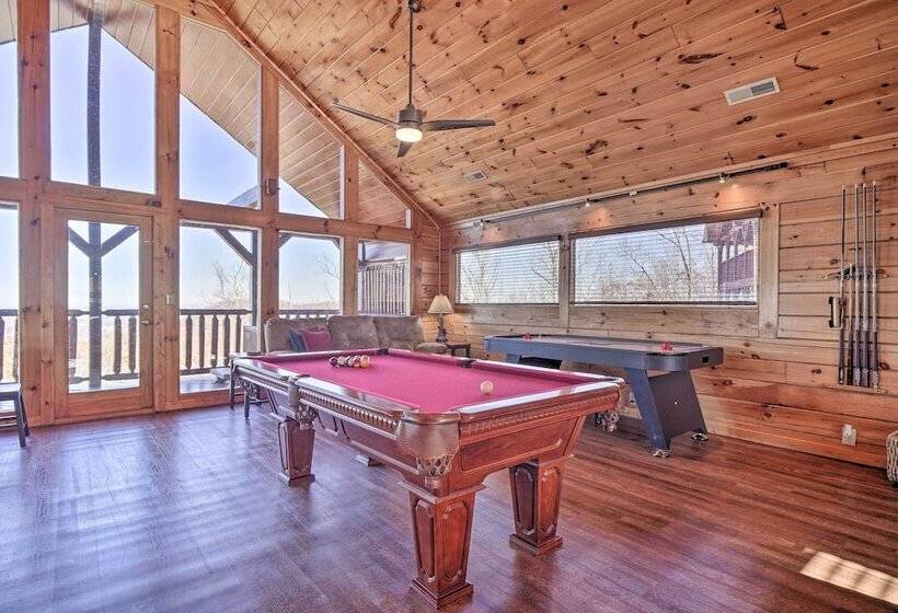 Upscale Sevierville Retreat W/ Deck & Hot Tub!