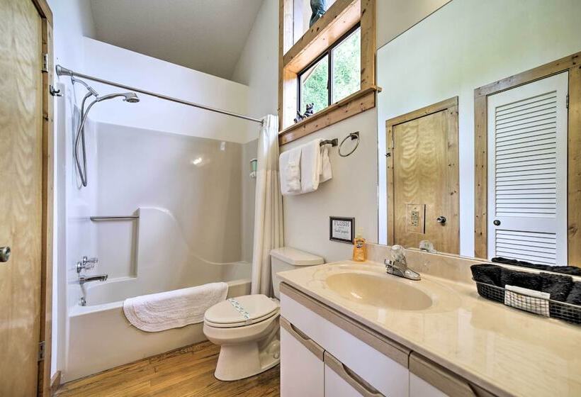 Vibrant Bryson City Home W/ Mtn Views & Deck!