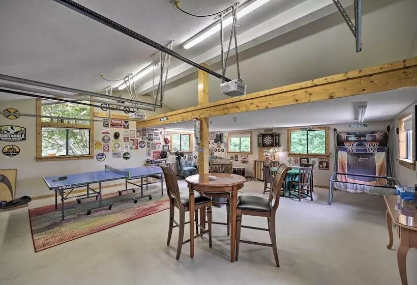 Vibrant Bryson City Home W/ Mtn Views & Deck!