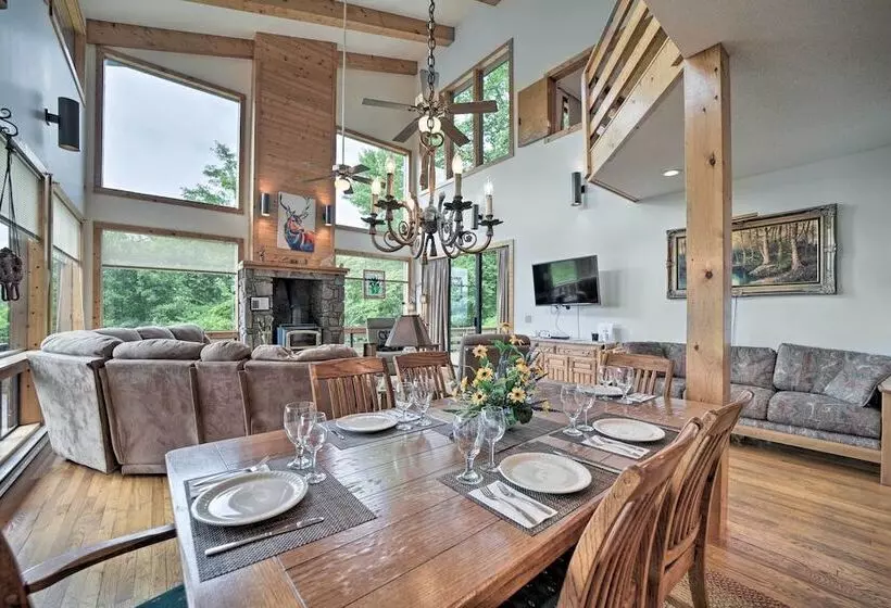 Vibrant Bryson City Home W/ Mtn Views & Deck!