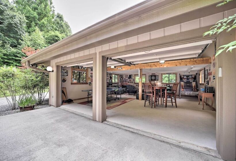 Vibrant Bryson City Home W/ Mtn Views & Deck!