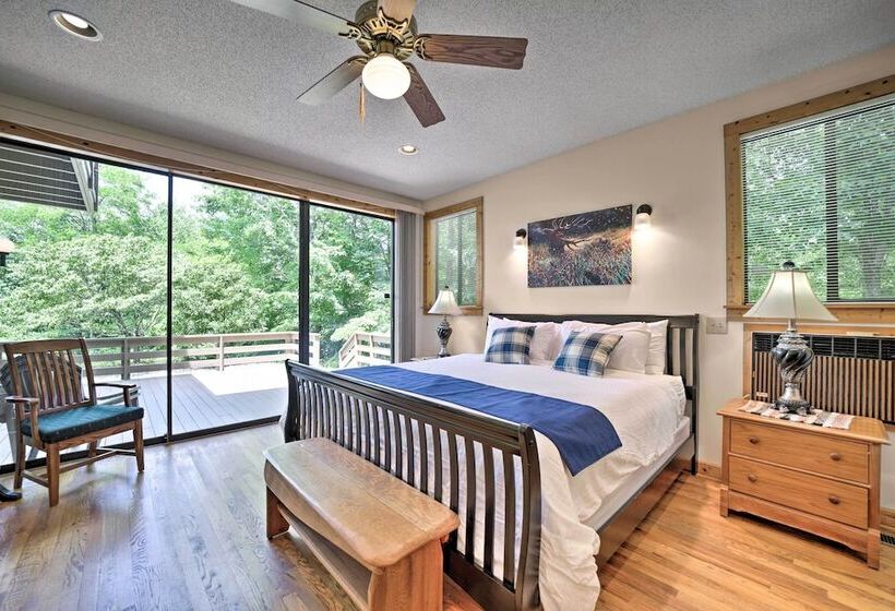 Vibrant Bryson City Home W/ Mtn Views & Deck!