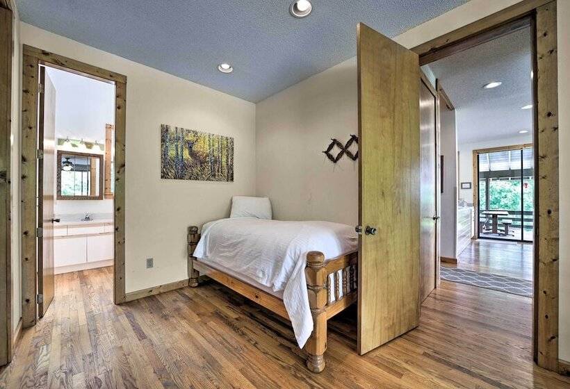 Vibrant Bryson City Home W/ Mtn Views & Deck!