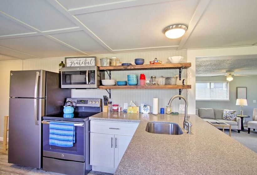 Waterfront Anderson Island Home W/kayaks