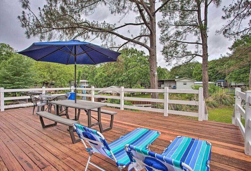 Cedar Creek Reservoir Home W/ Private Boat Launch!