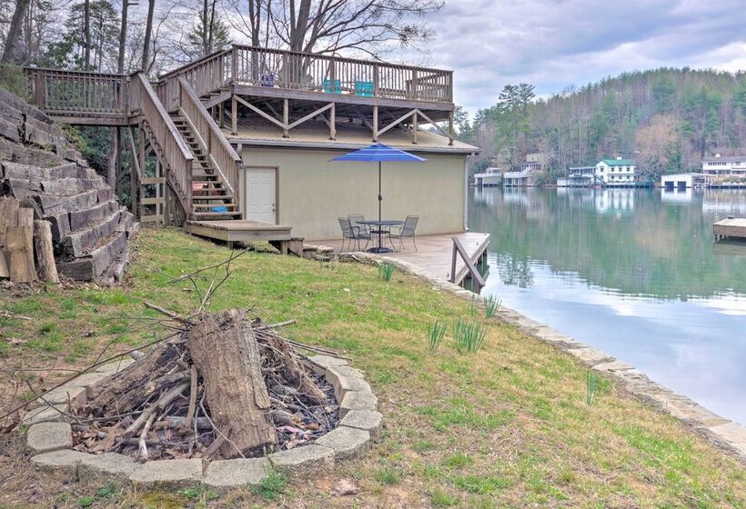 2 Story Deck: Waterfront Lake Lure Home!
