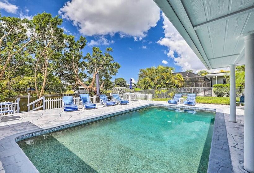 Airy Canalfront Oasis In Cape Coral W/ Pool!
