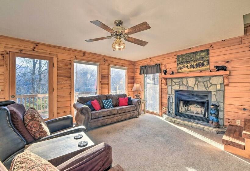 Cabin W/ Fire Pit: 5 Mi To Cataloochee Skiing