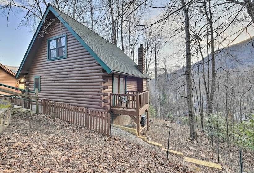 Cabin W/ Fire Pit: 5 Mi To Cataloochee Skiing